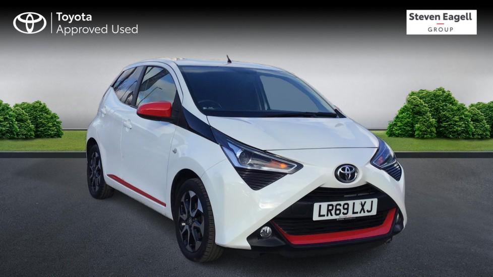 Main listing image - Toyota Aygo