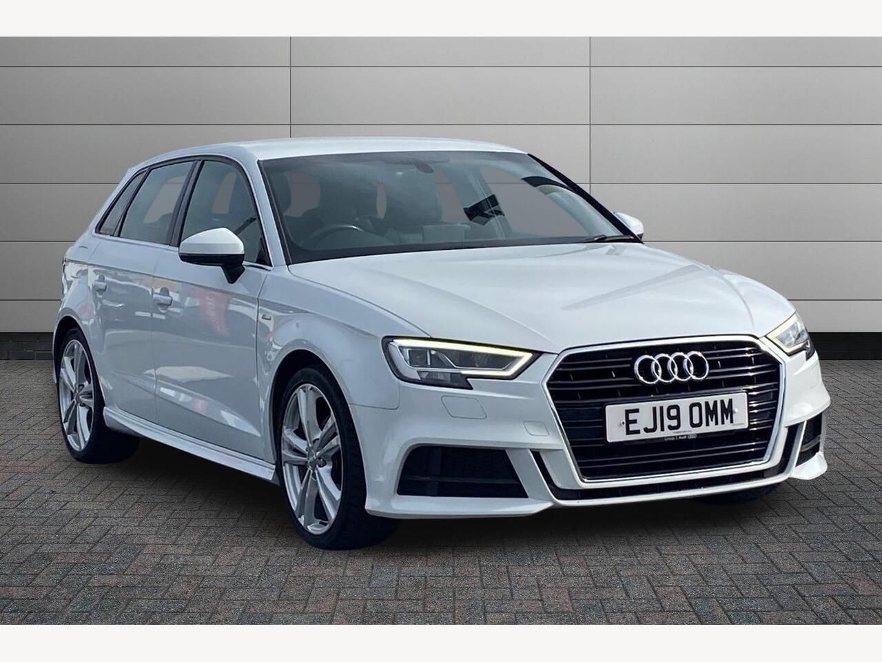 Main listing image - Audi A3