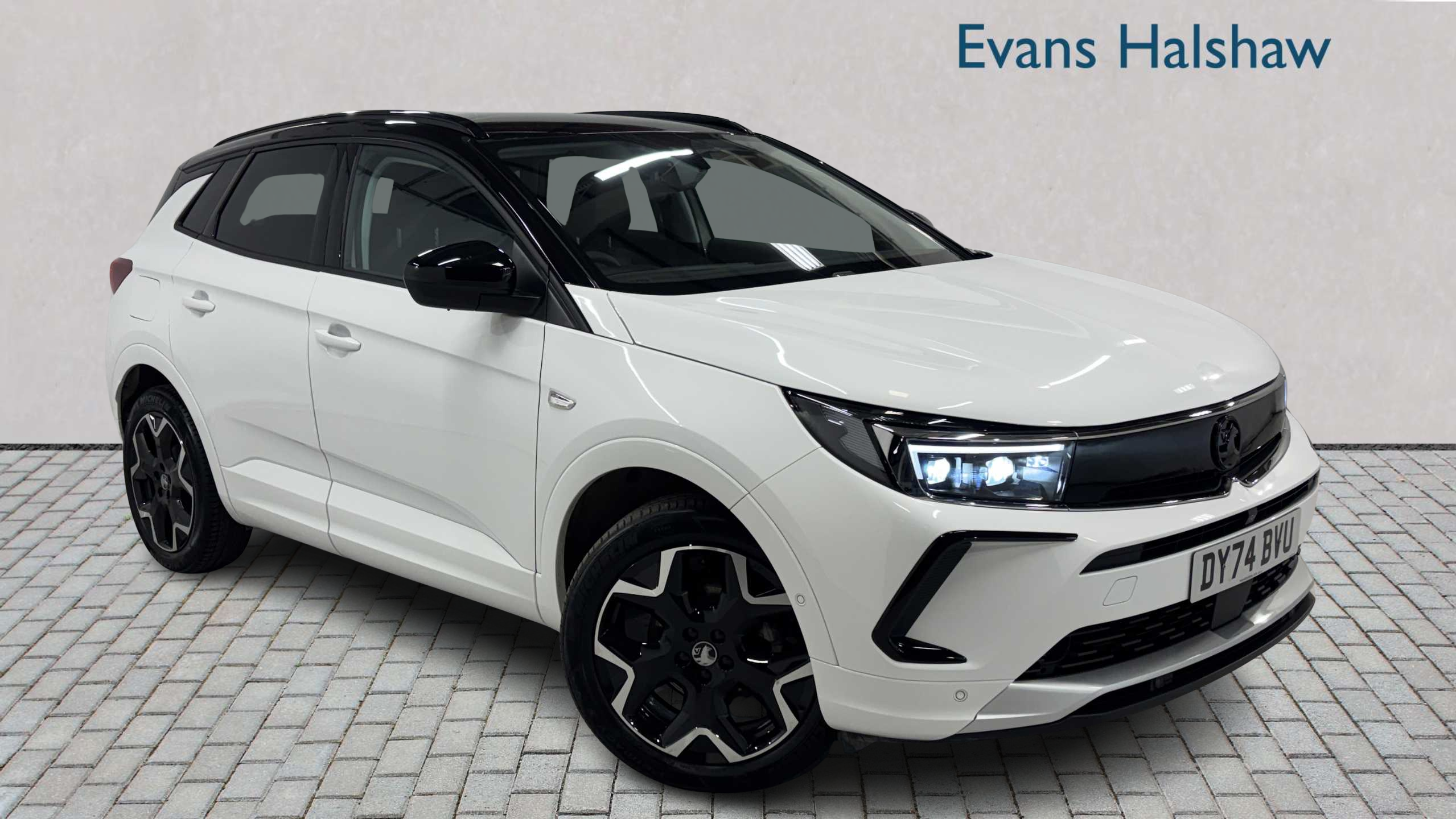 Main listing image - Vauxhall Grandland