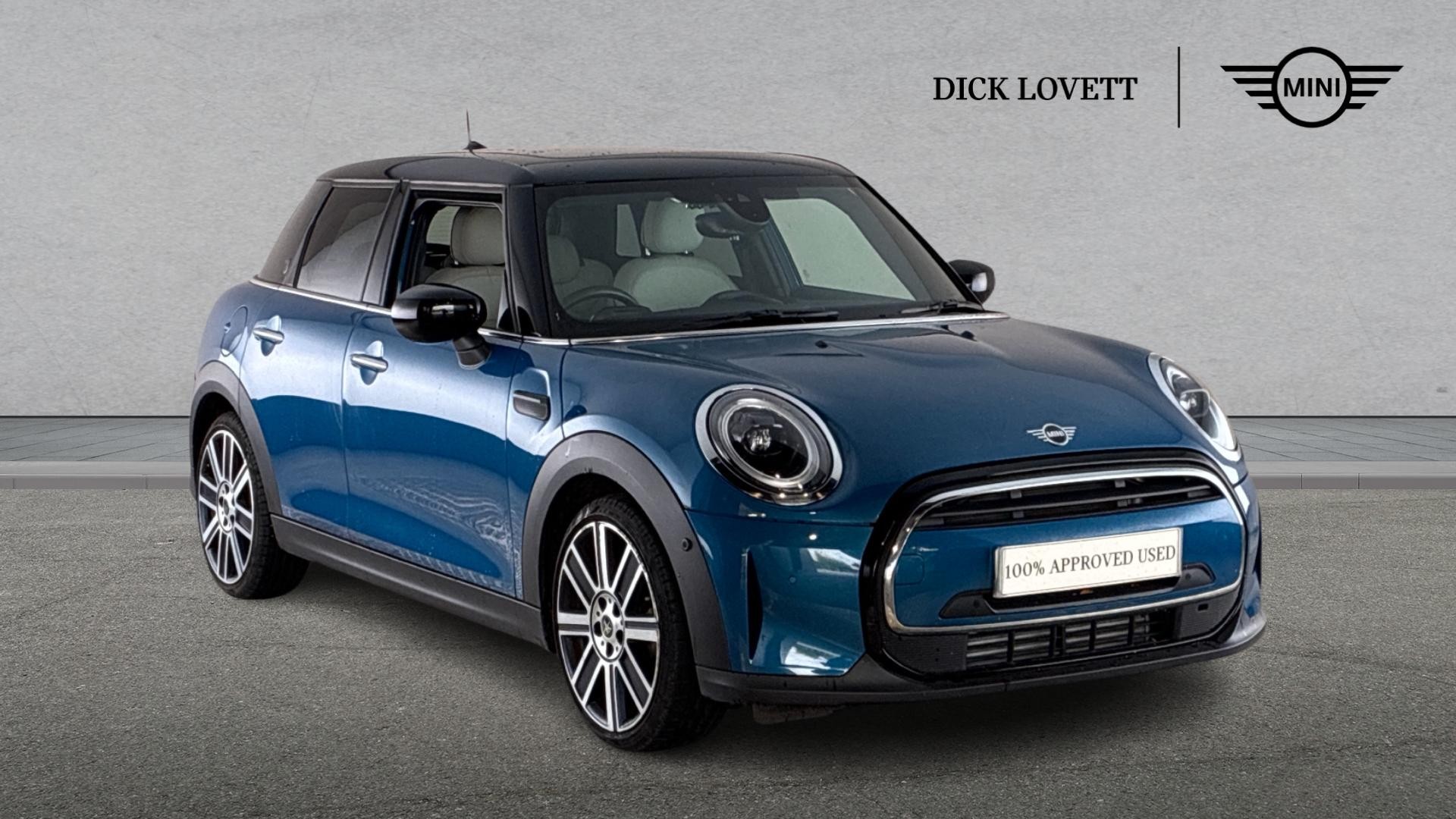 Main listing image - MINI Hatchback