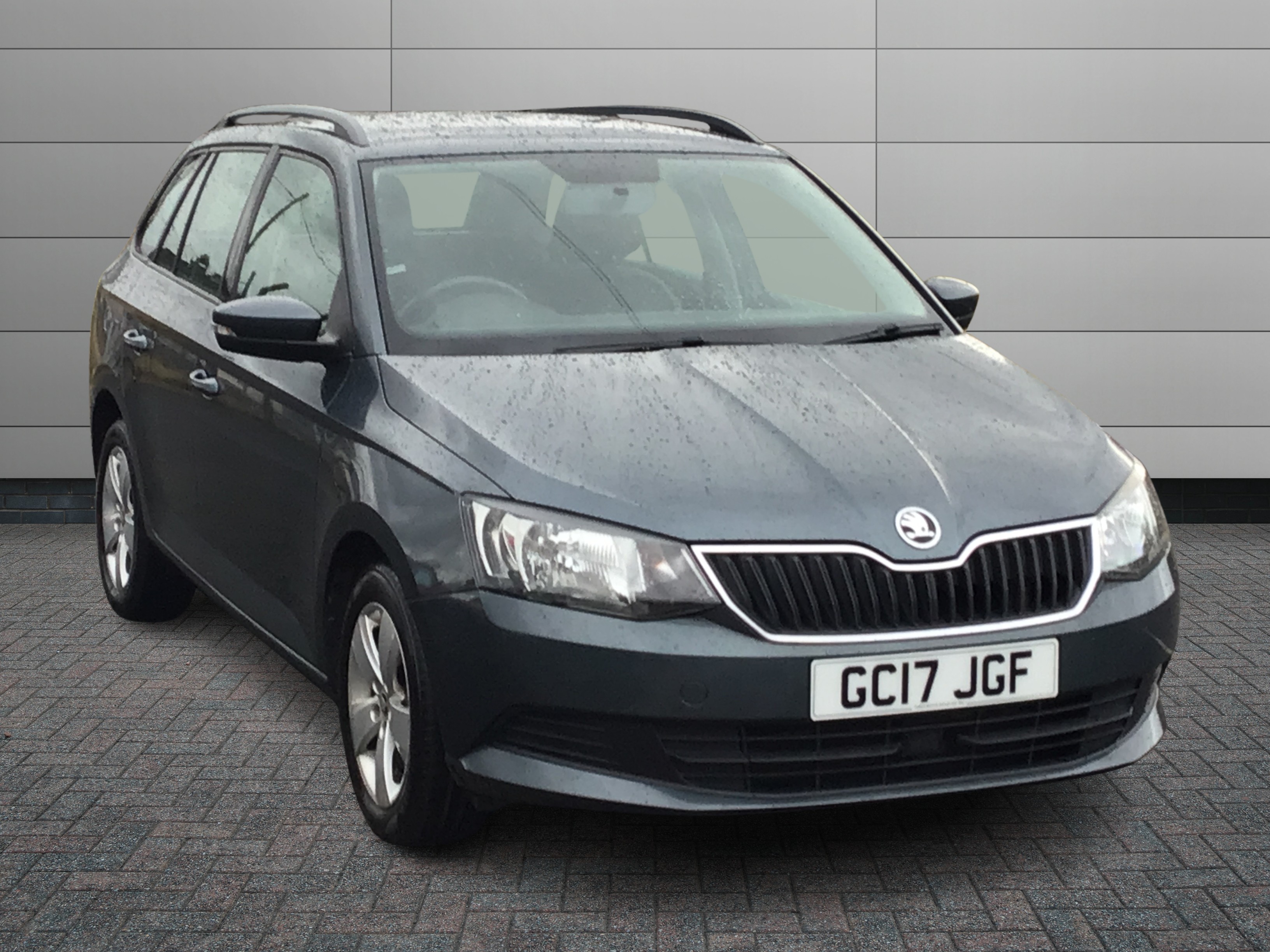 Main listing image - Skoda Fabia Estate