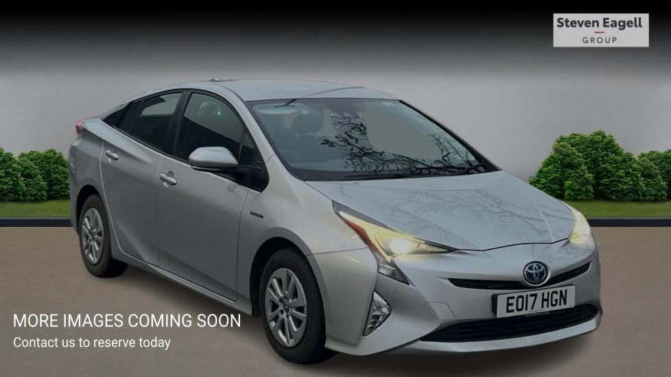 Main listing image - Toyota Prius