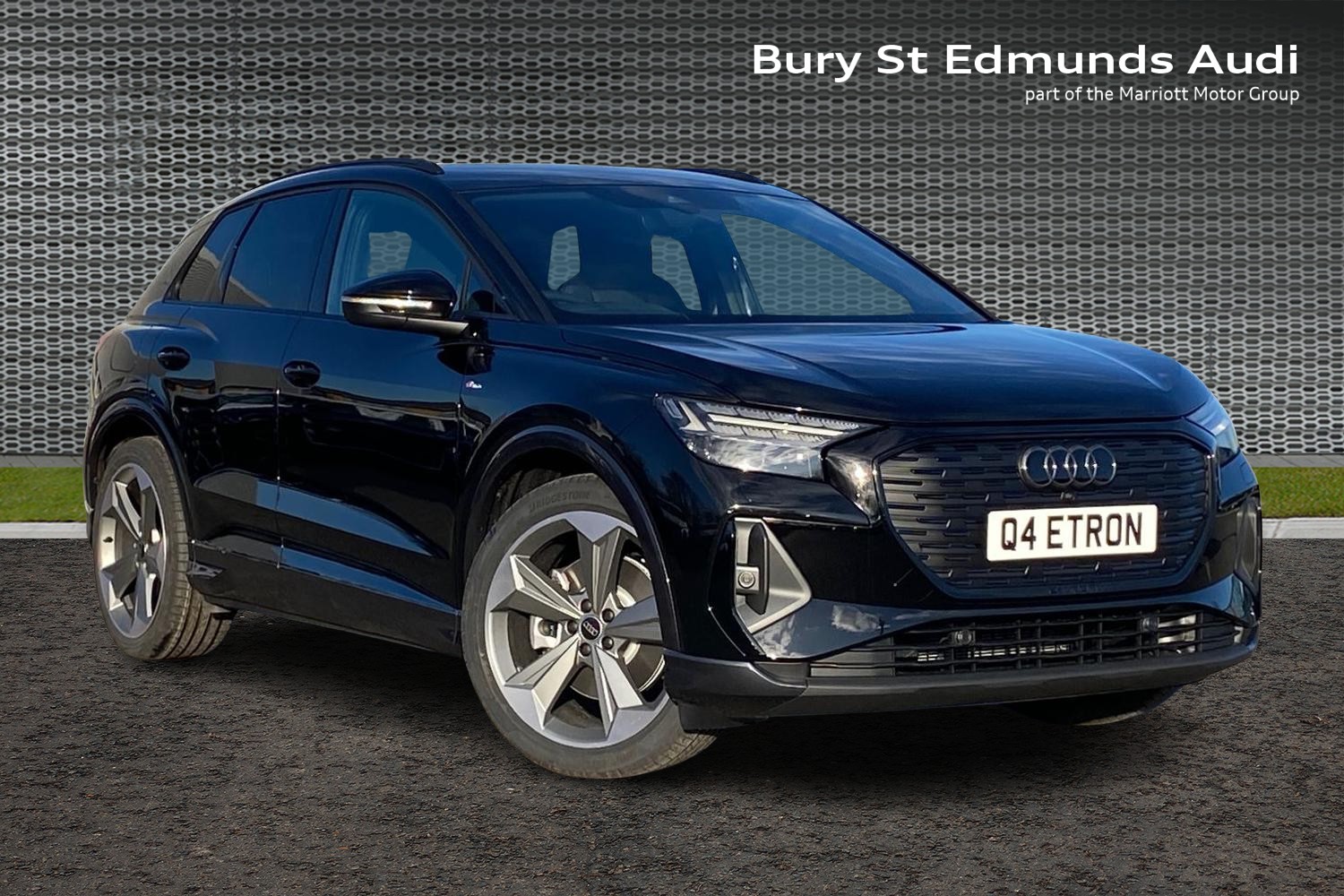 Main listing image - Audi Q4