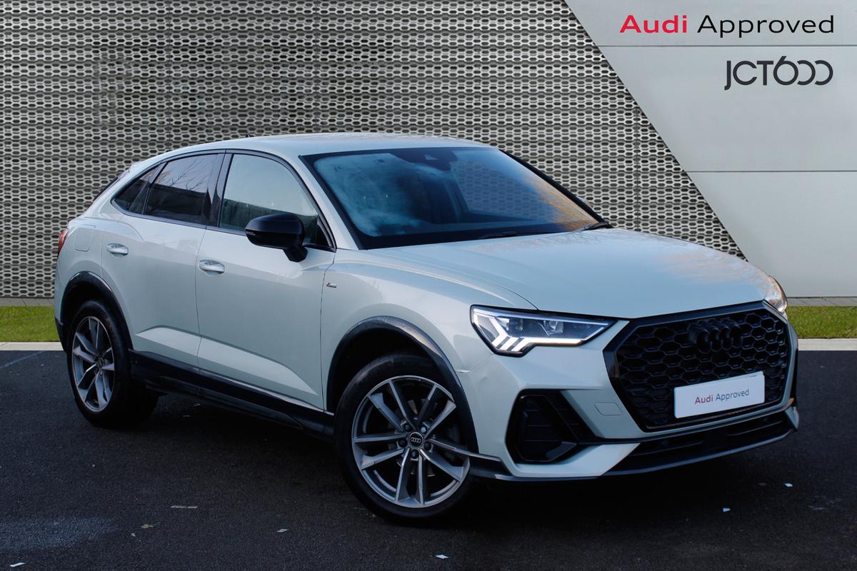 Main listing image - Audi Q3