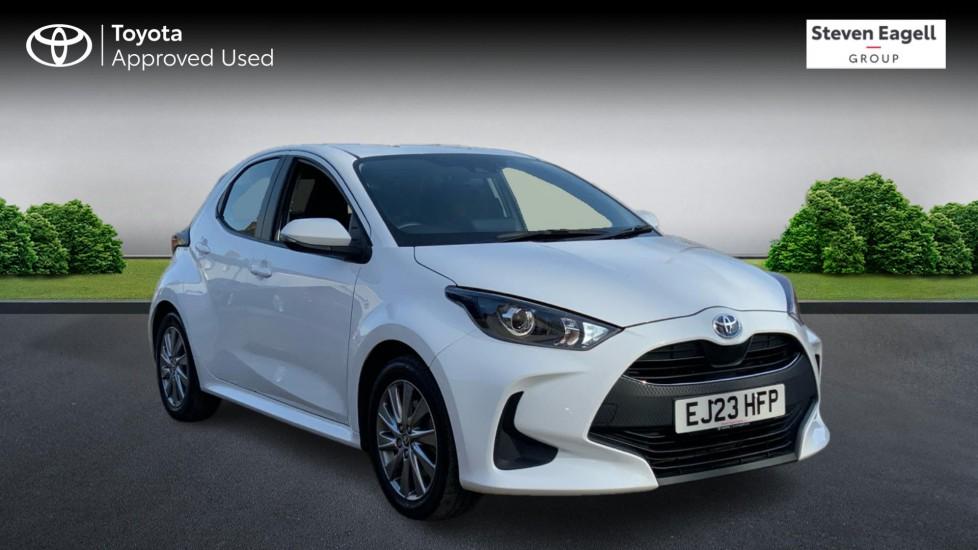 Main listing image - Toyota Yaris