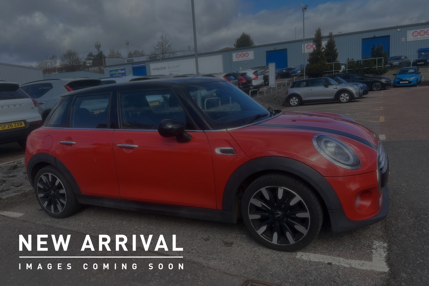 Main listing image - MINI Hatchback 5dr