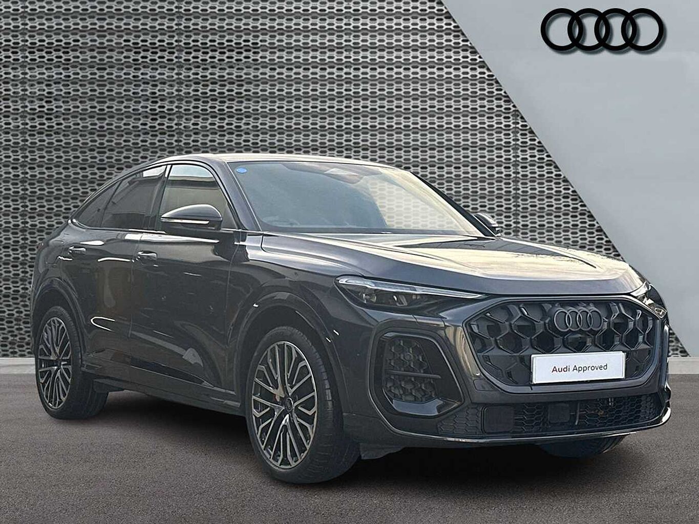Main listing image - Audi Q5