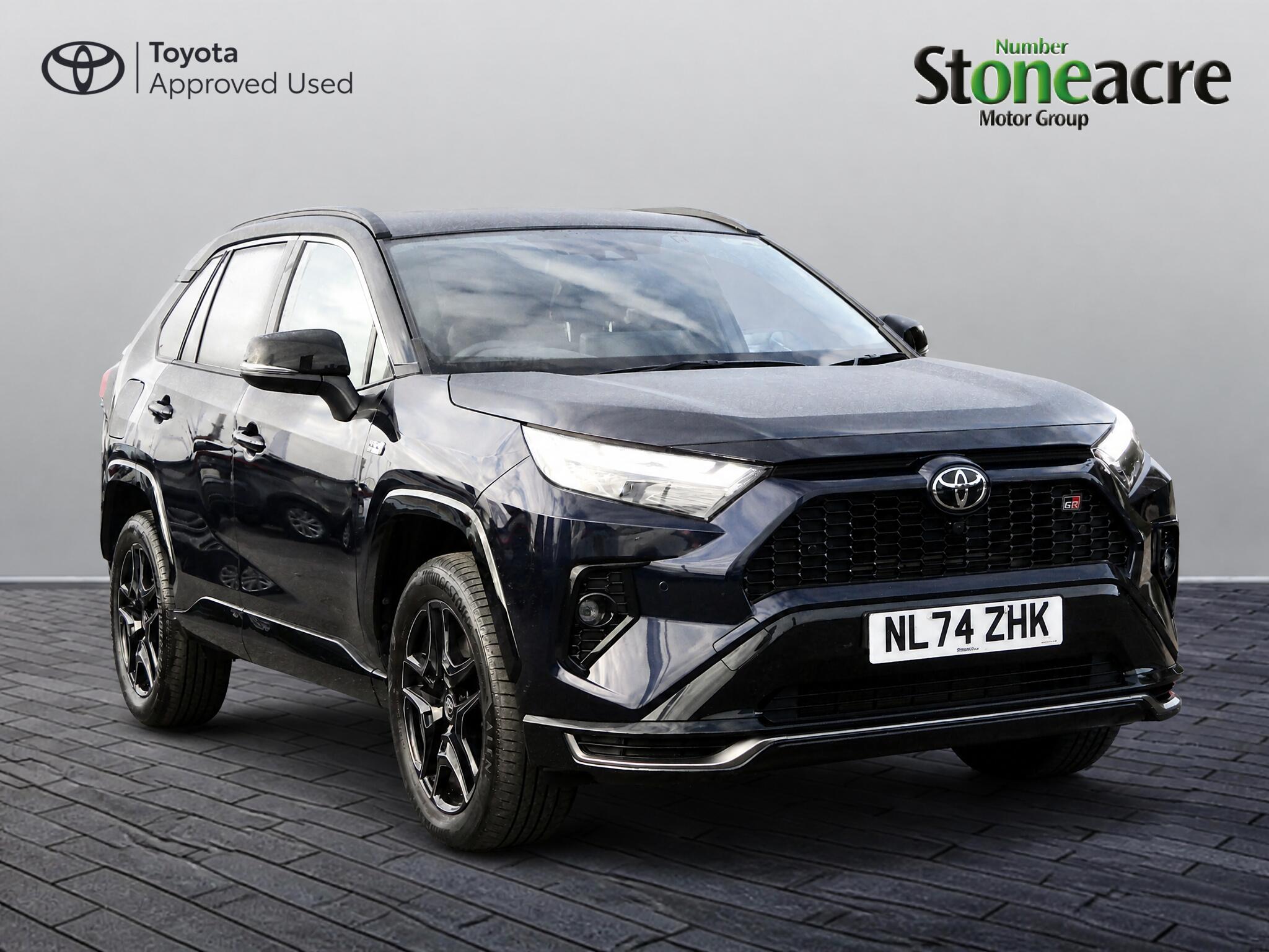 Main listing image - Toyota RAV4
