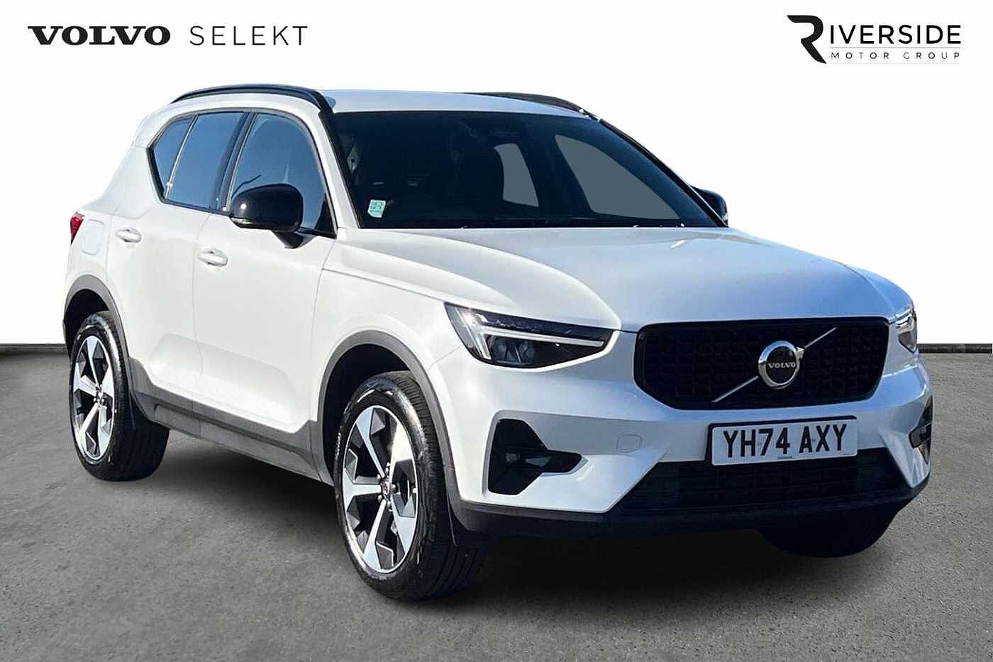 Main listing image - Volvo XC40