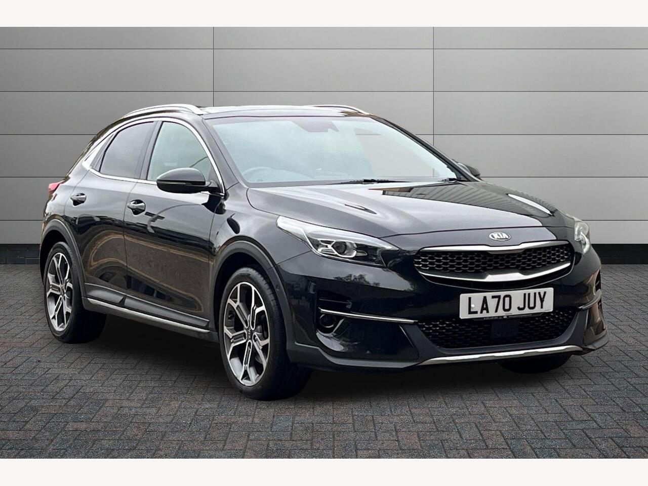 Main listing image - Kia XCeed