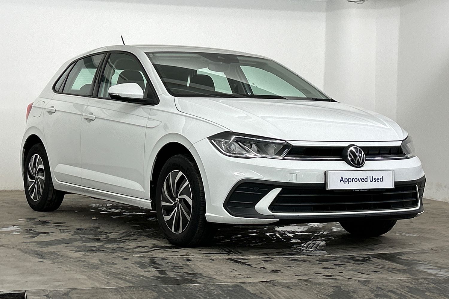 Main listing image - Volkswagen Polo