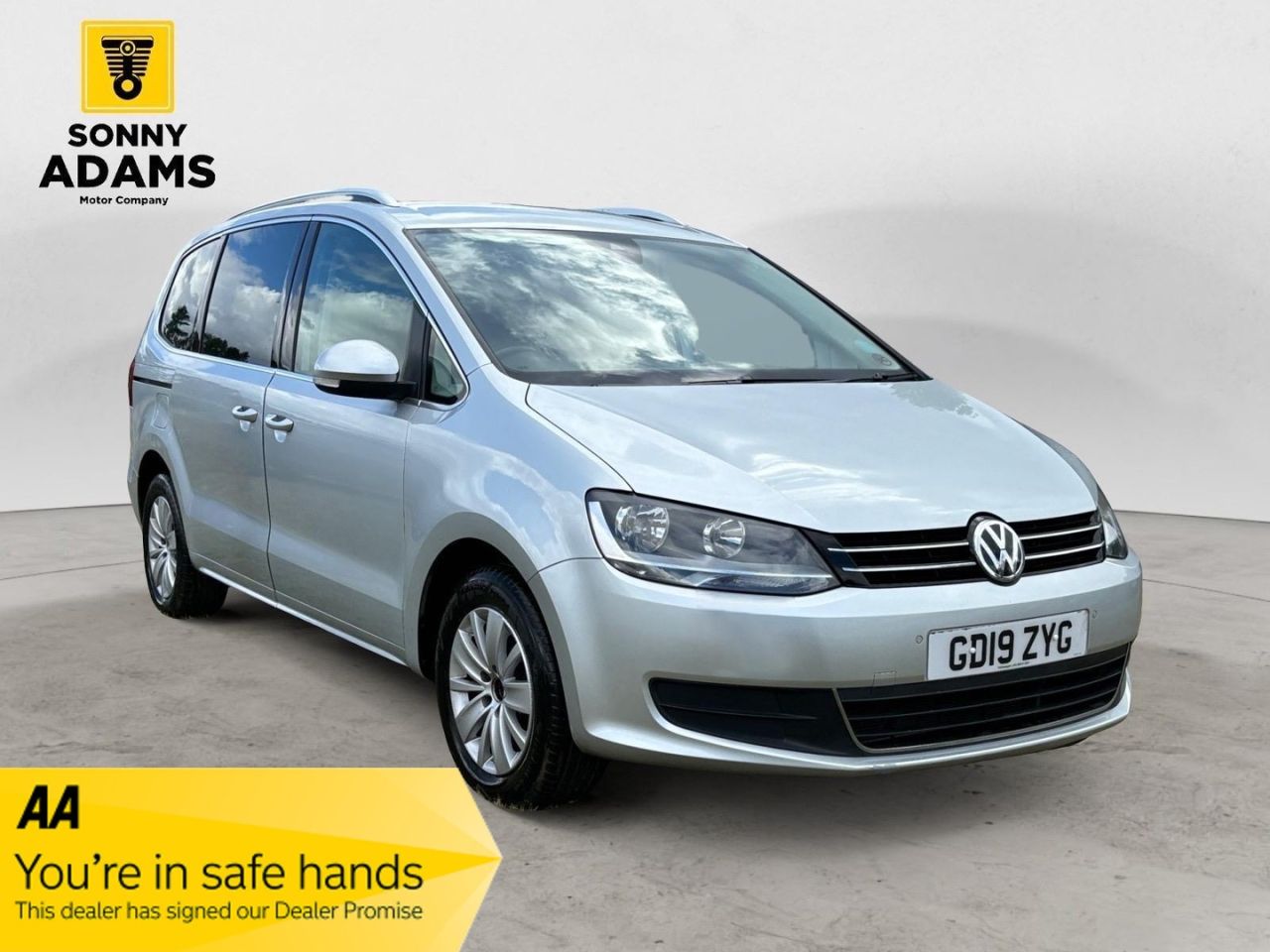 Main listing image - Volkswagen Sharan