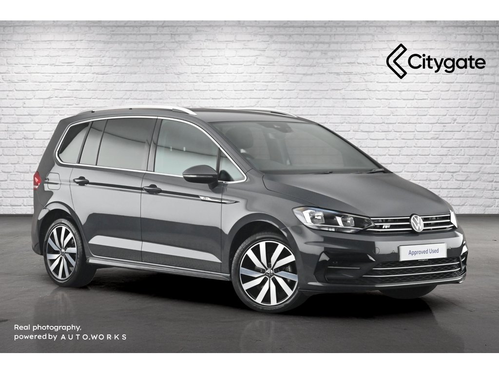 Main listing image - Volkswagen Touran