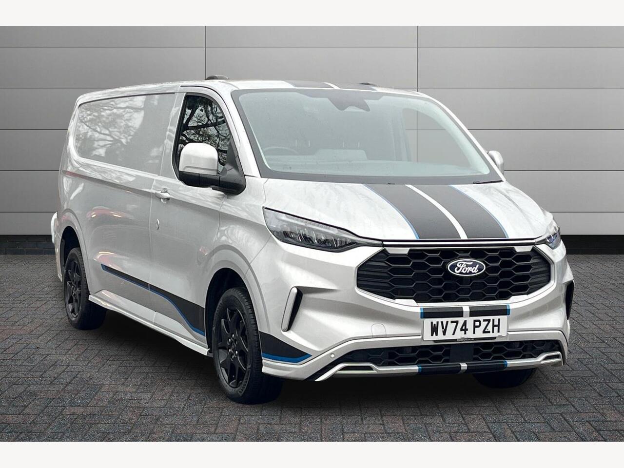 Main listing image - Ford Transit Custom