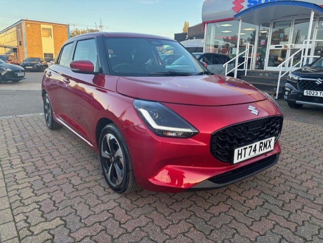 Main listing image - Suzuki Swift