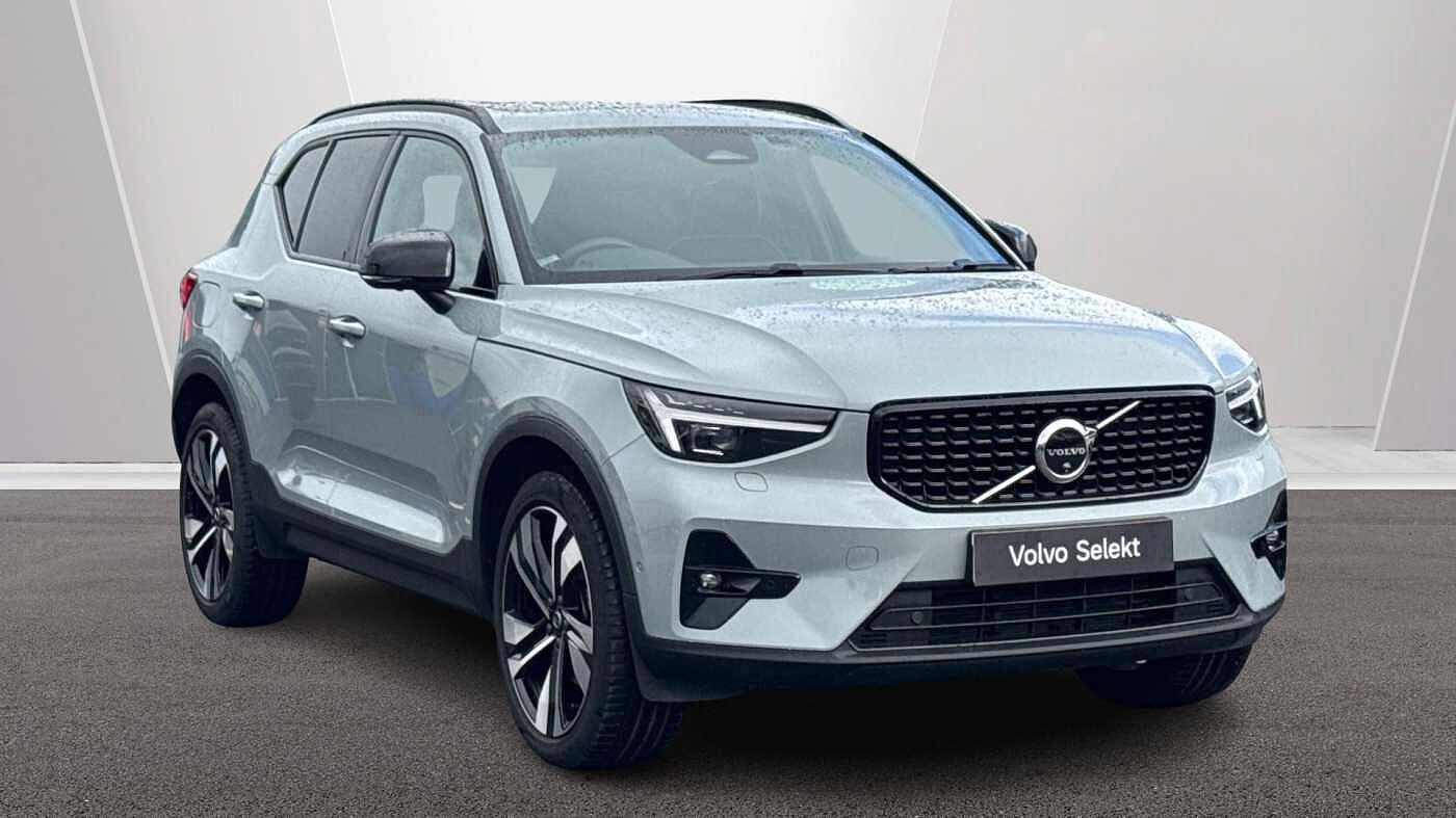 Main listing image - Volvo XC40