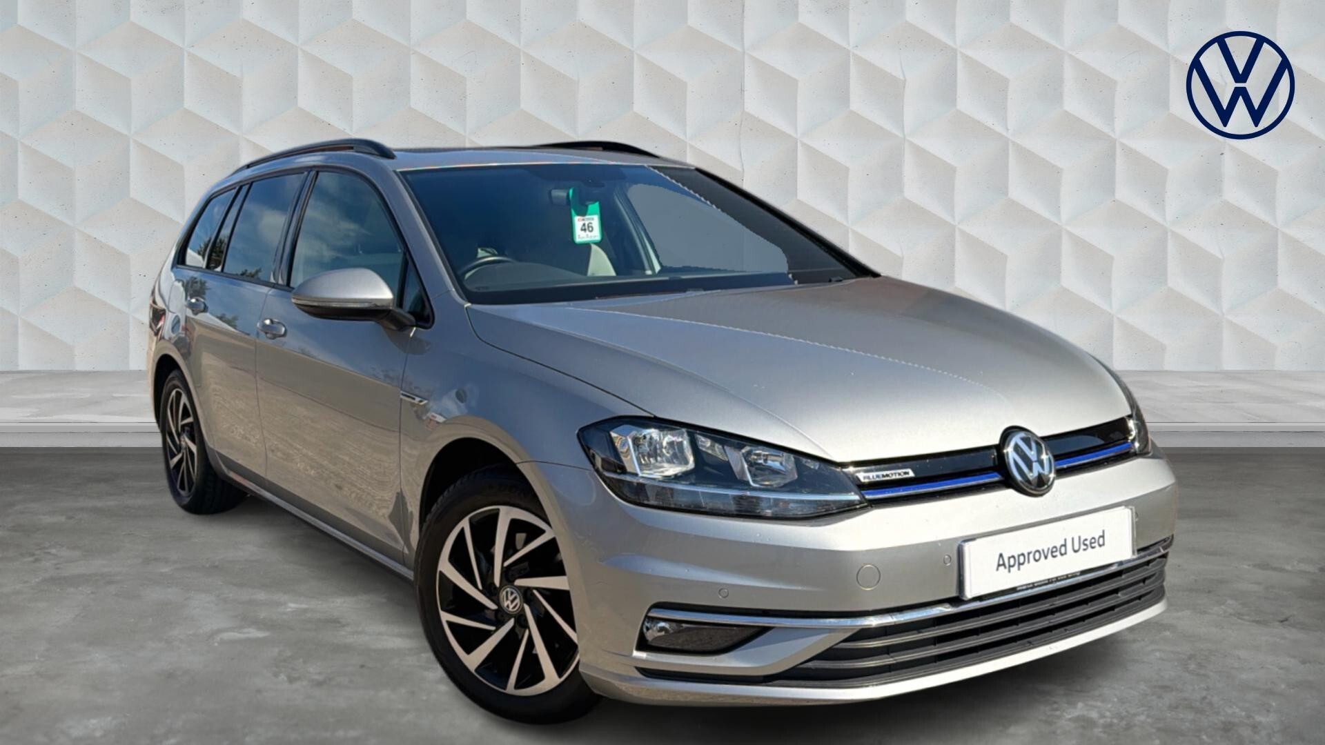 Main listing image - Volkswagen Golf Estate