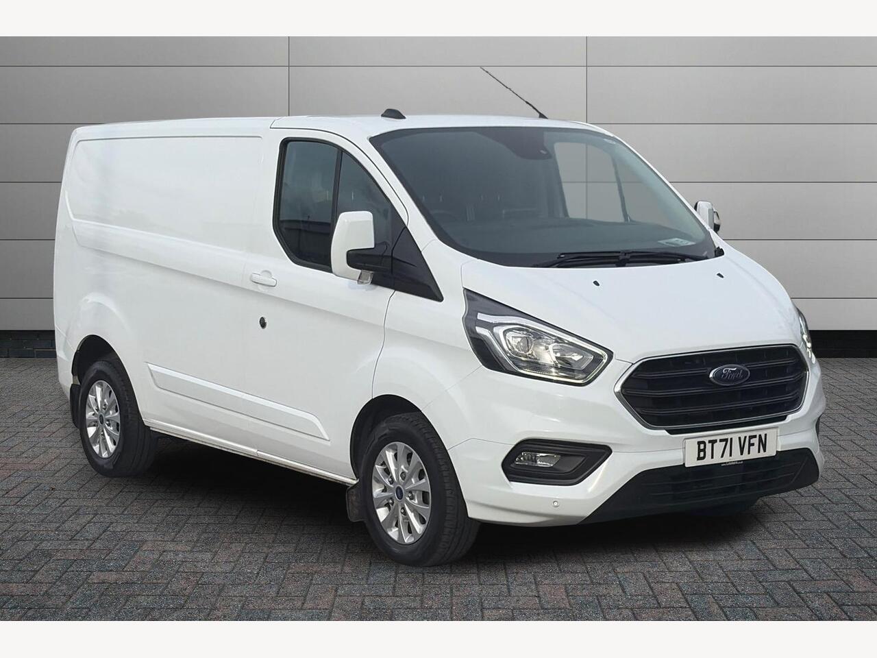 Main listing image - Ford Transit Custom