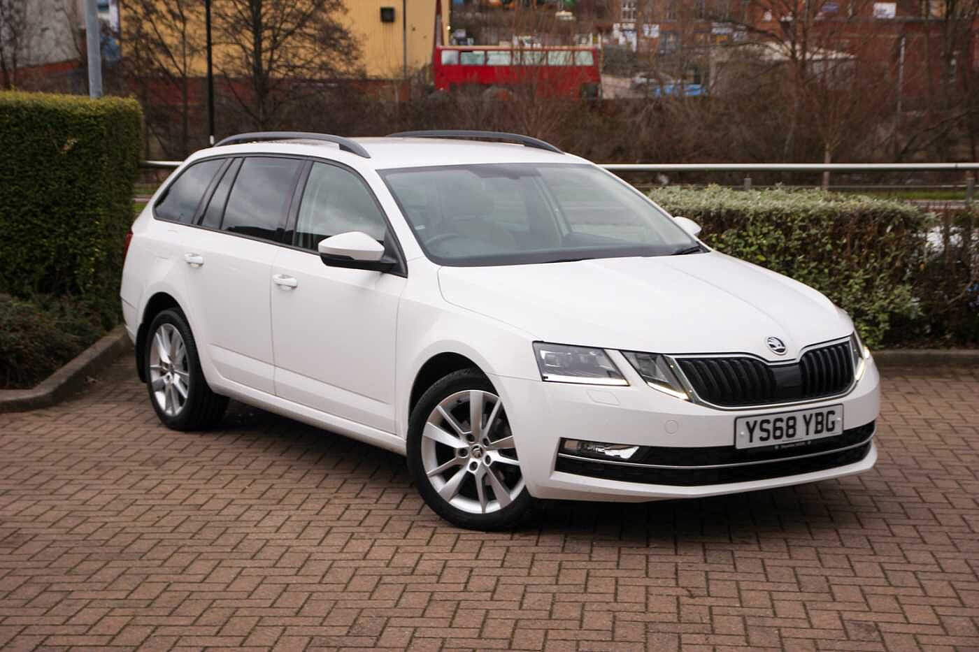 Main listing image - Skoda Octavia Estate