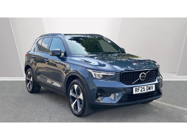 Main listing image - Volvo XC40