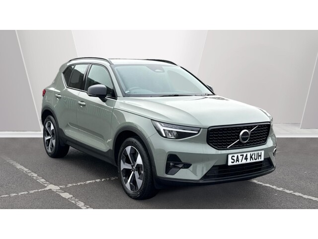 Main listing image - Volvo XC40