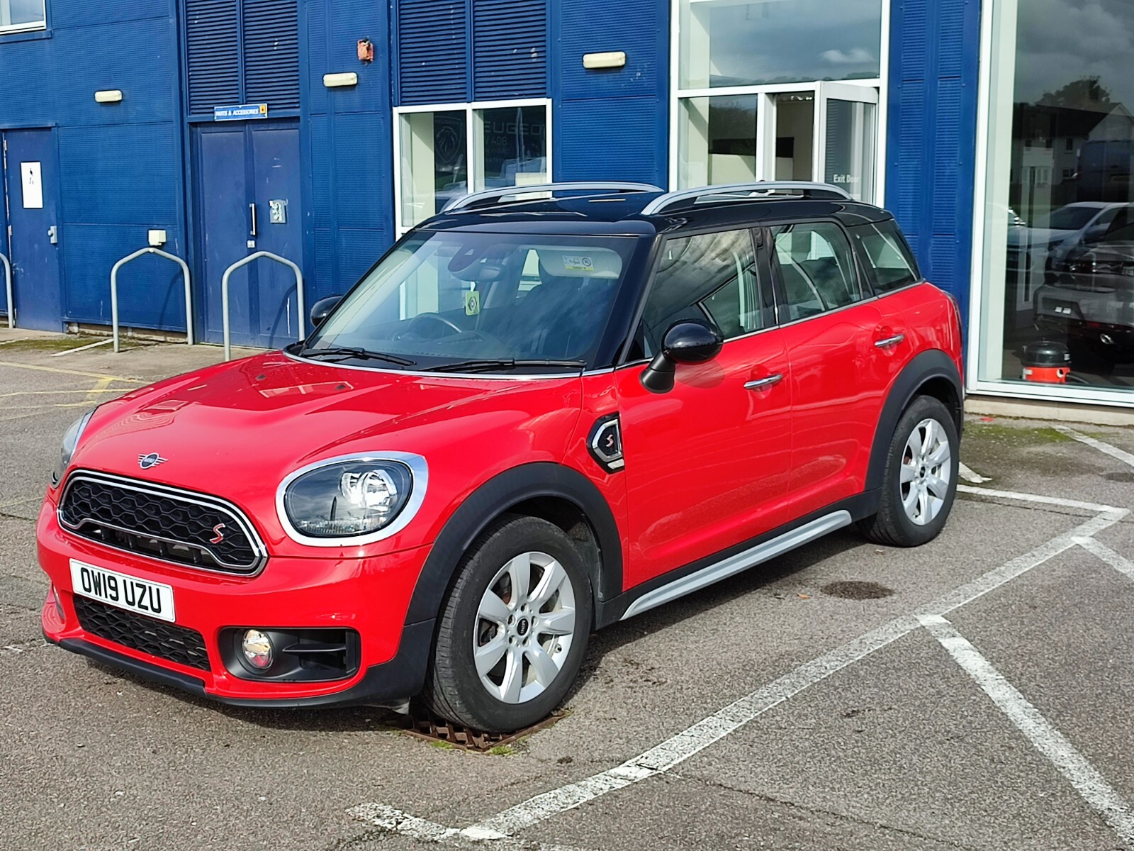 Main listing image - MINI Countryman