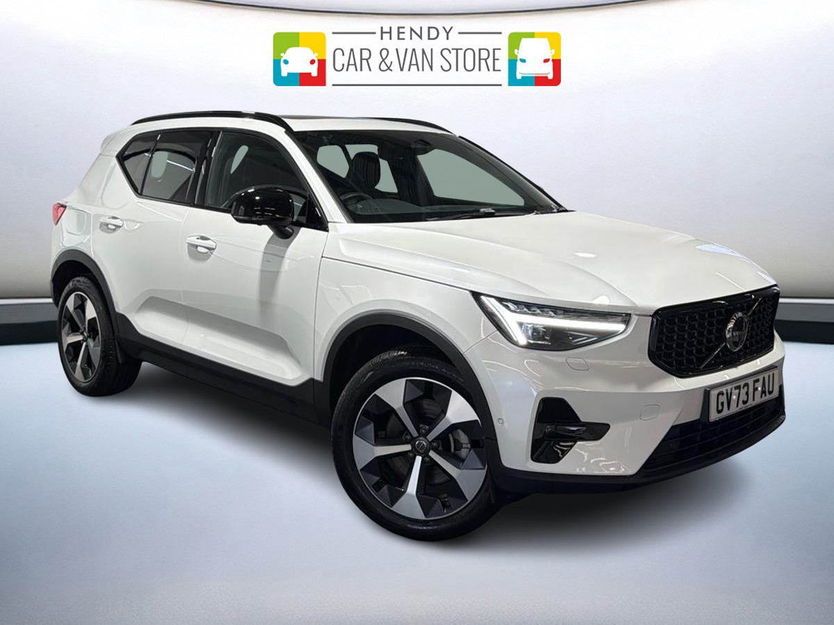 Main listing image - Volvo XC40