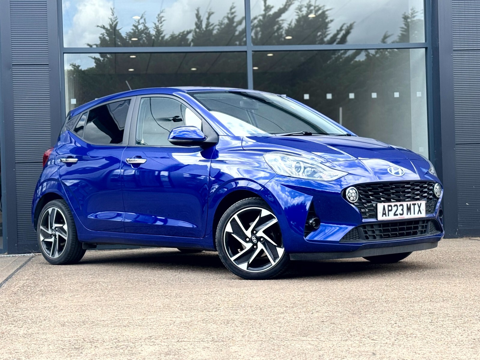 Main listing image - Hyundai i10