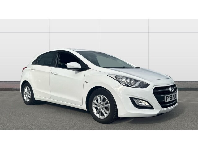 Main listing image - Hyundai i30