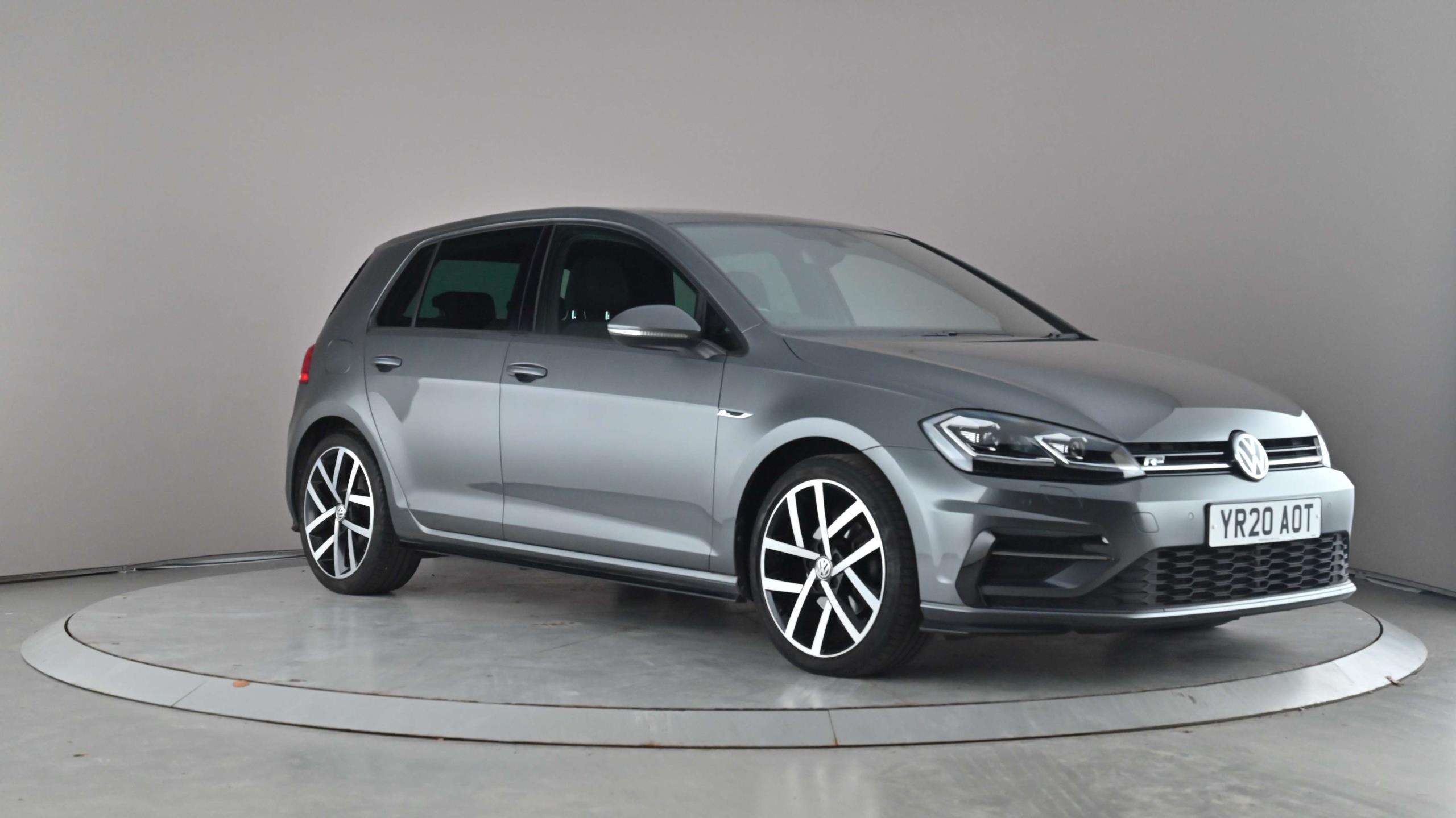Main listing image - Volkswagen Golf