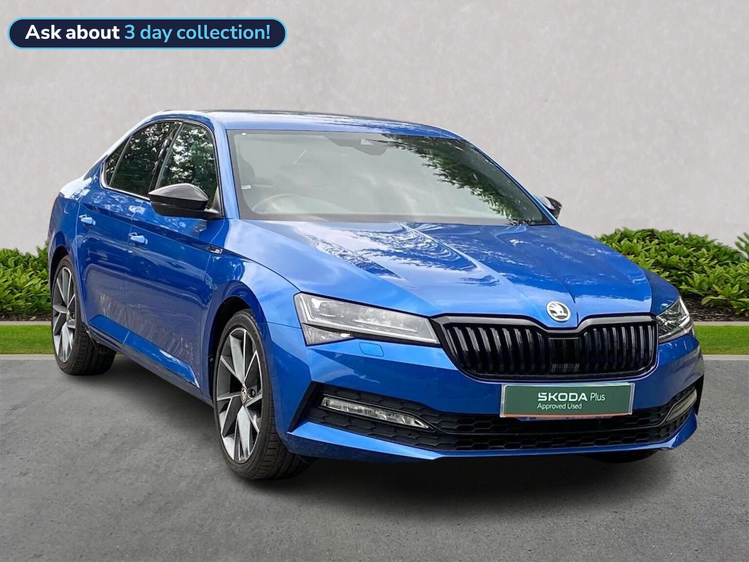 Main listing image - Skoda Superb
