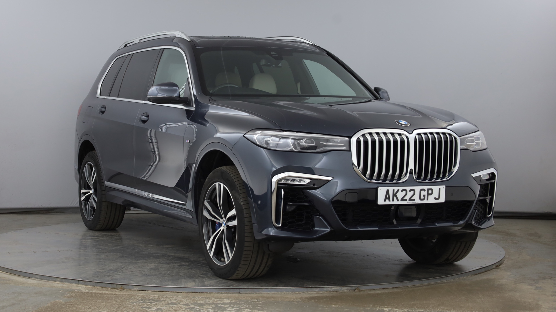 Main listing image - BMW X7