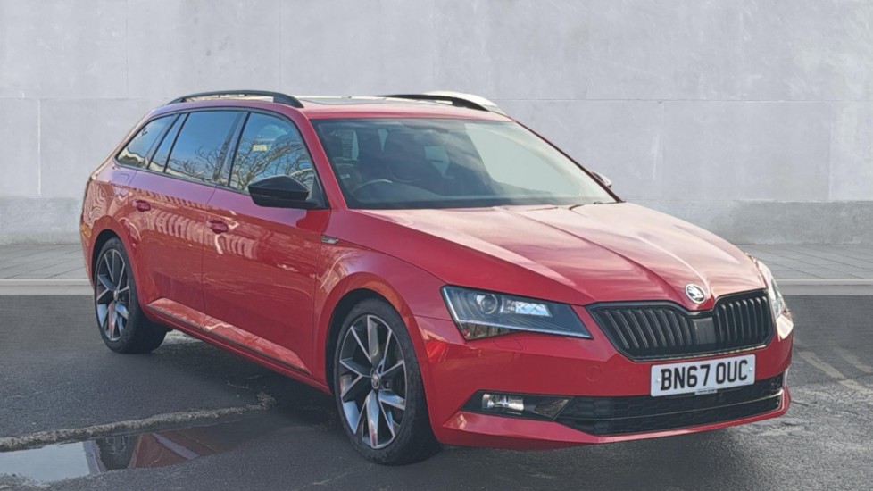 Main listing image - Skoda Superb Estate