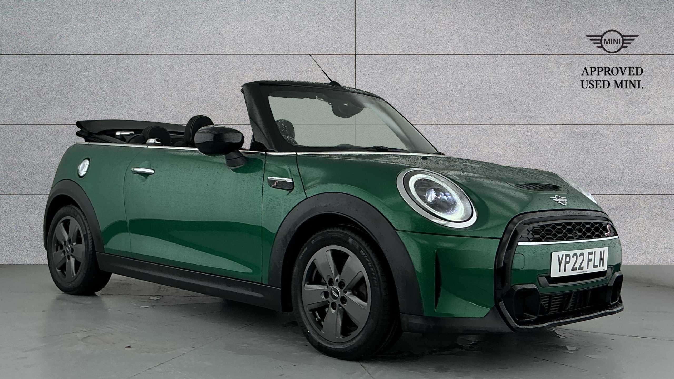 Main listing image - MINI Convertible