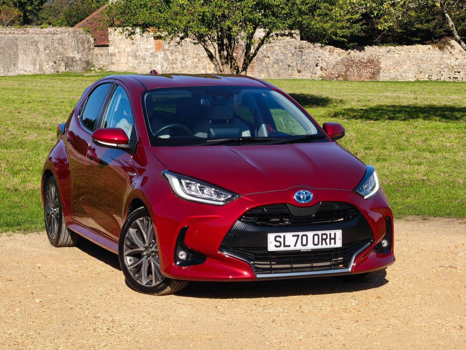 Main listing image - Toyota Yaris