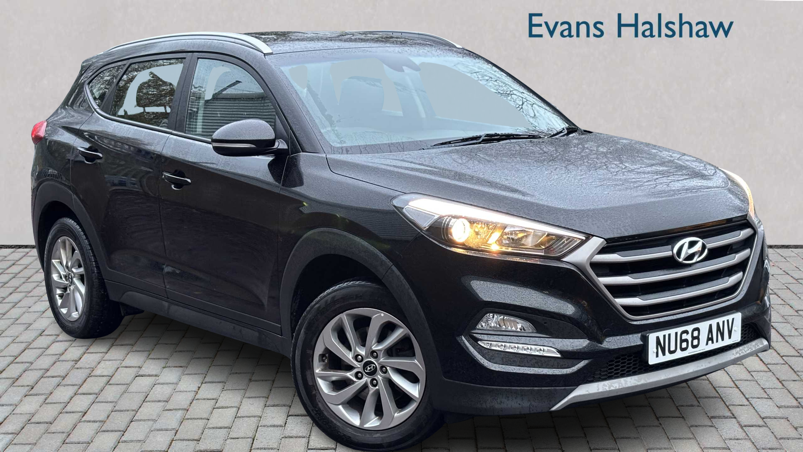 Main listing image - Hyundai Tucson