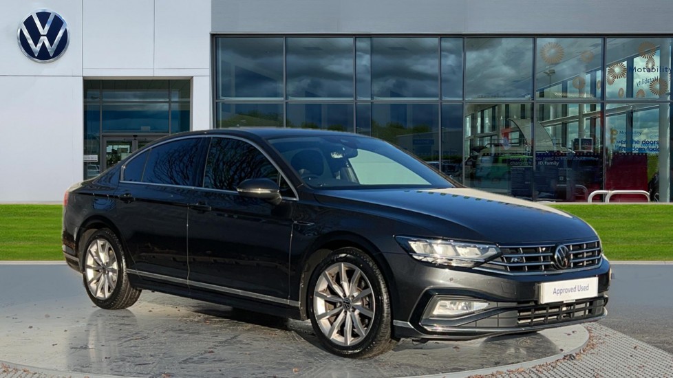 Main listing image - Volkswagen Passat