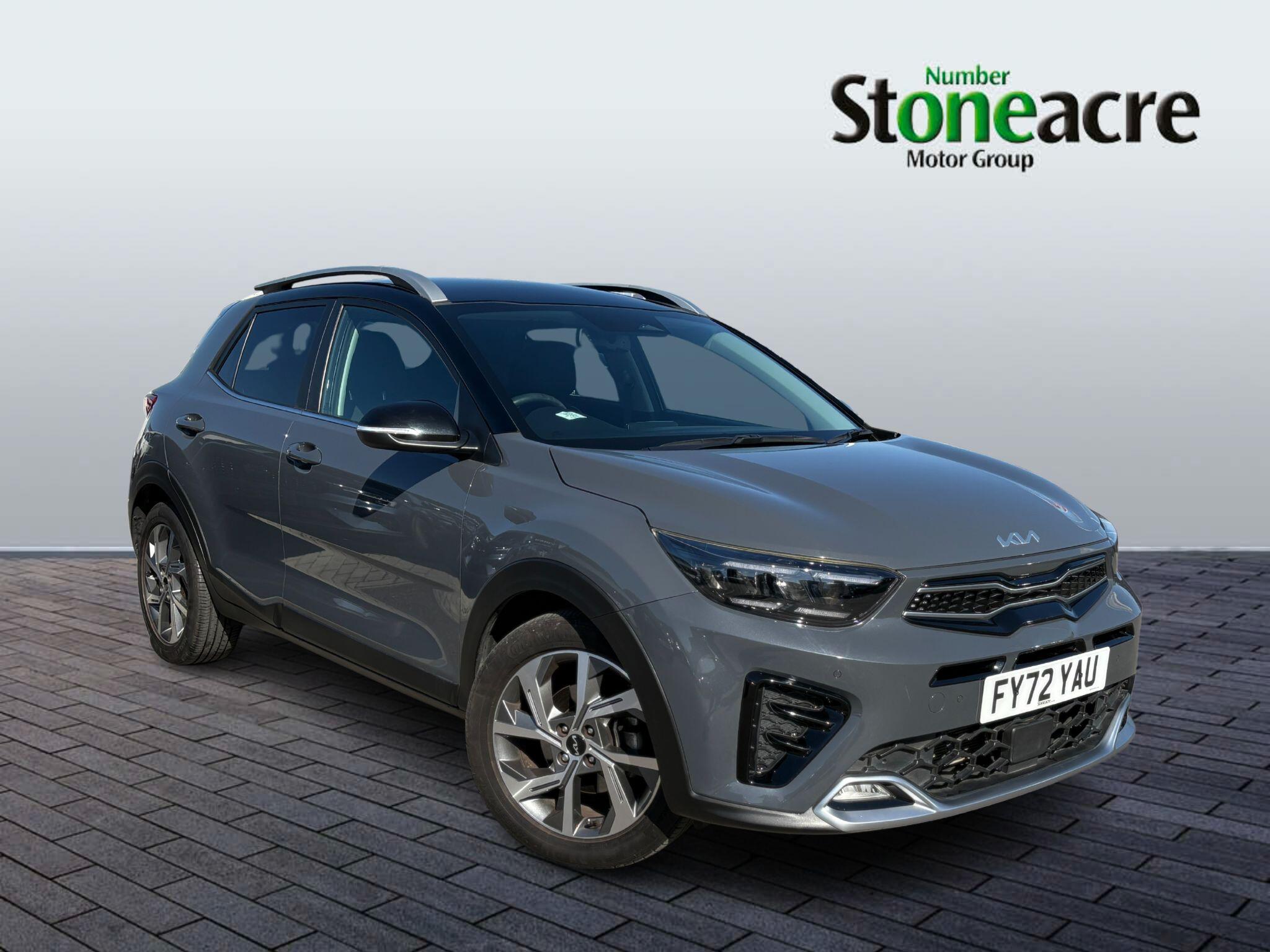 Main listing image - Kia Stonic