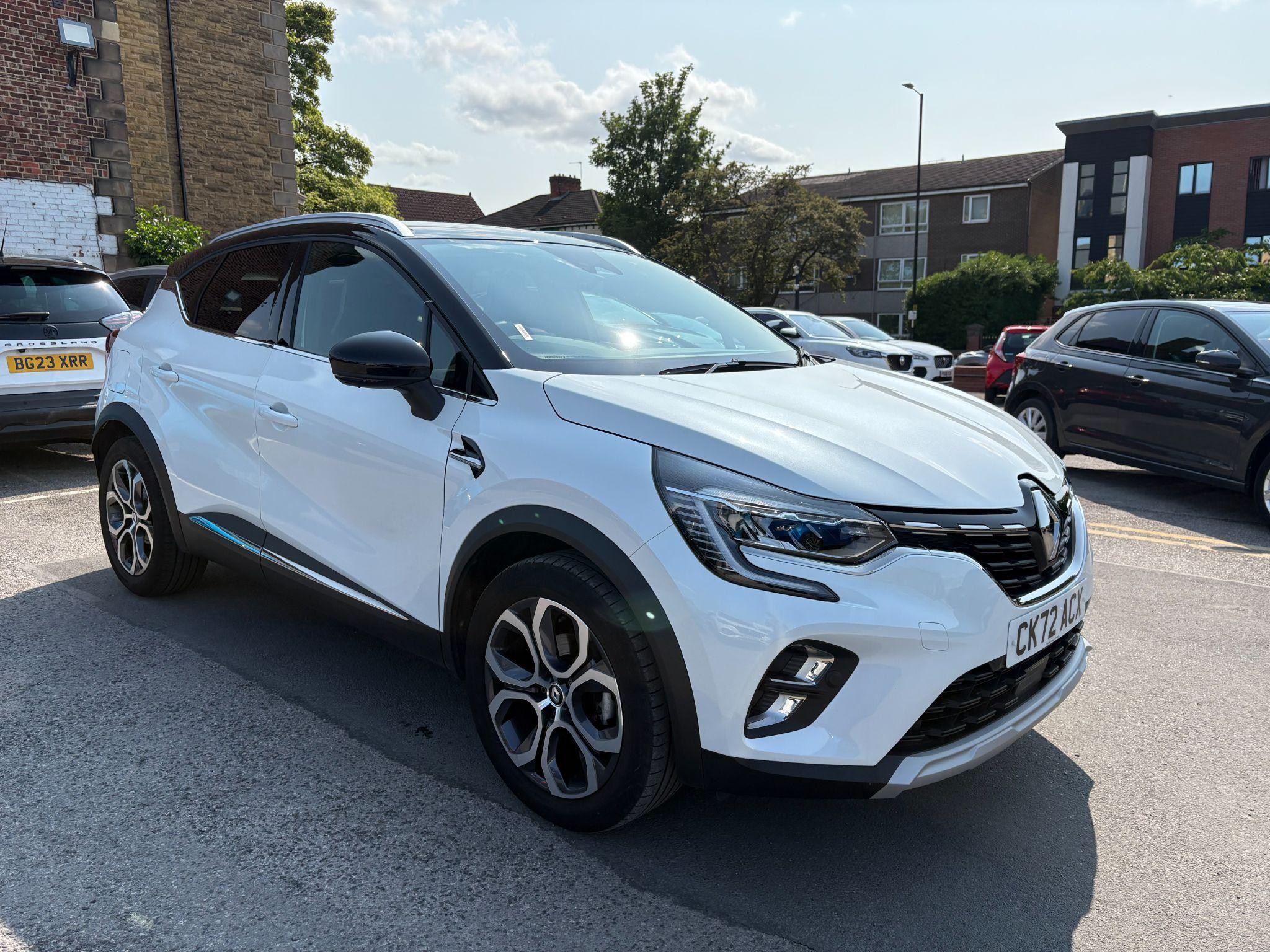 Main listing image - Renault Captur