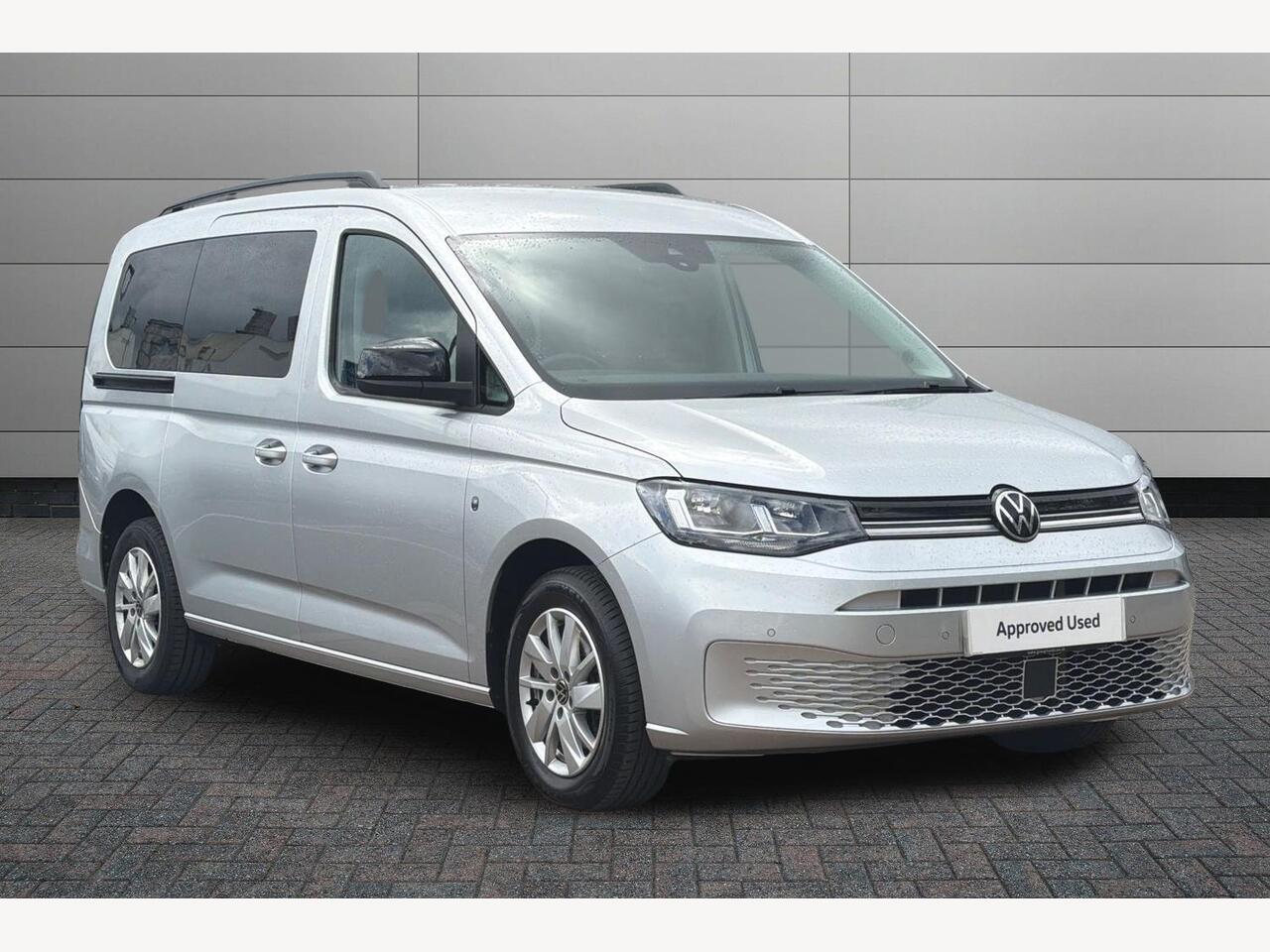Main listing image - Volkswagen Caddy Maxi Life