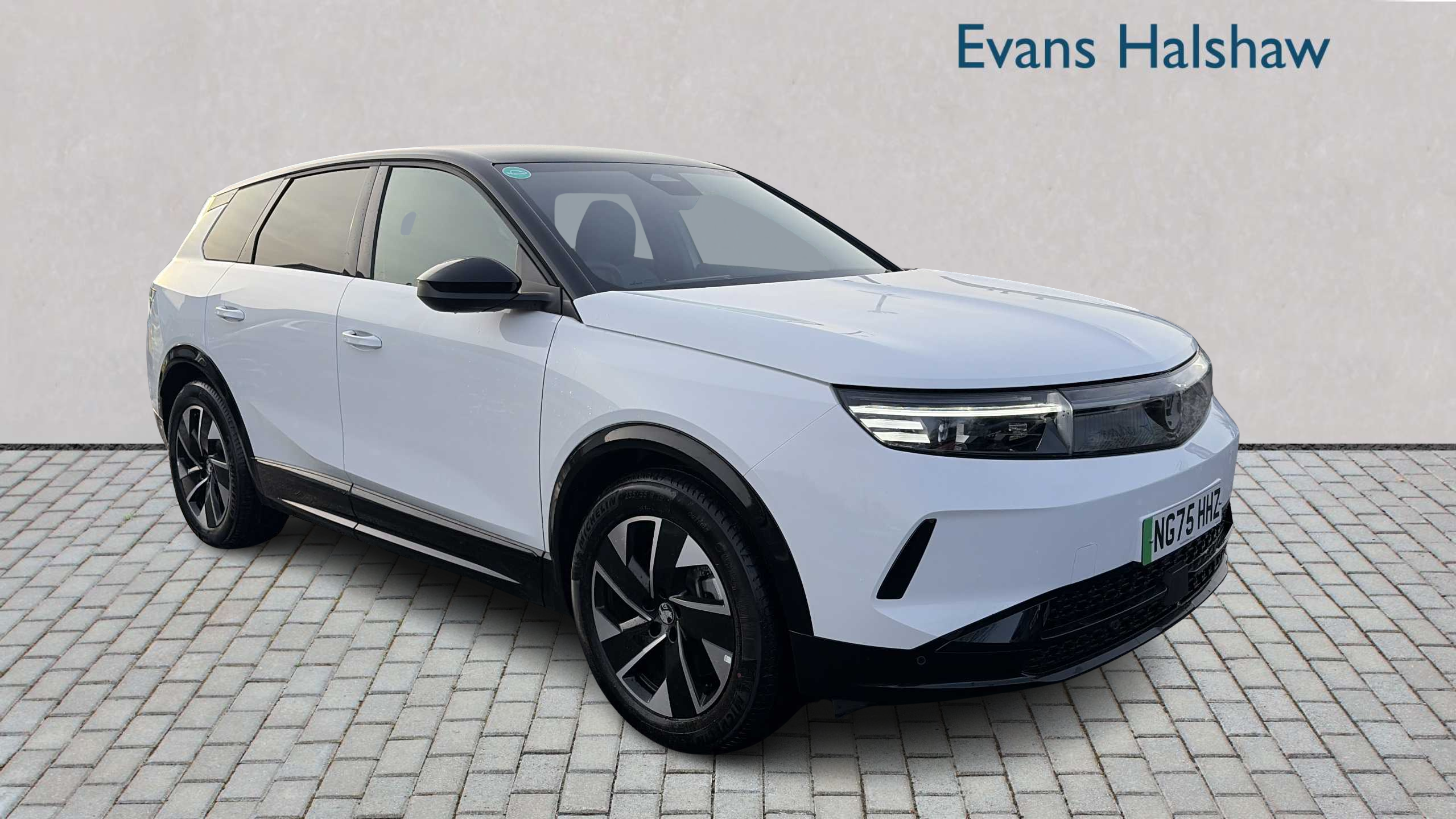 Main listing image - Vauxhall Grandland