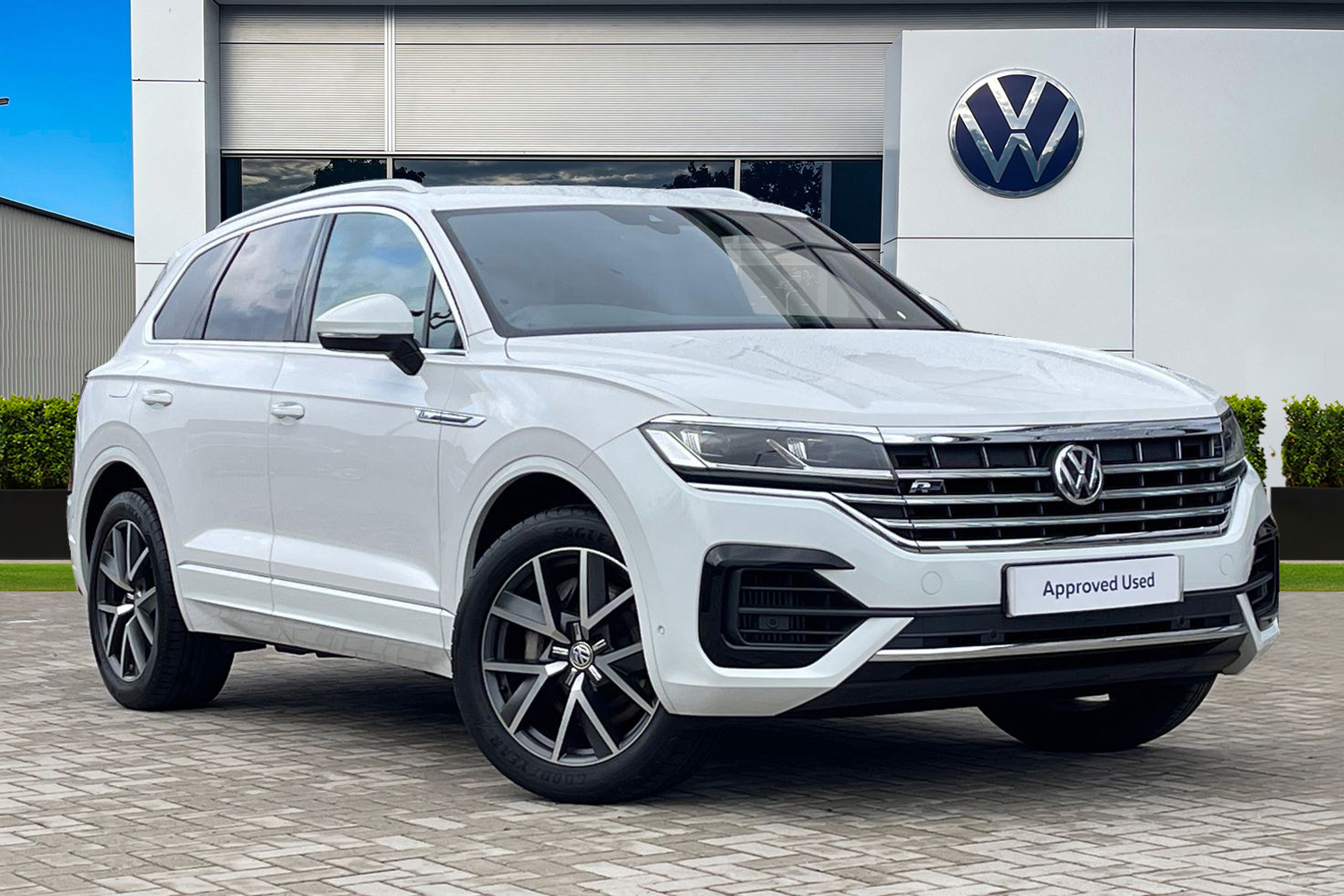 Main listing image - Volkswagen Touareg