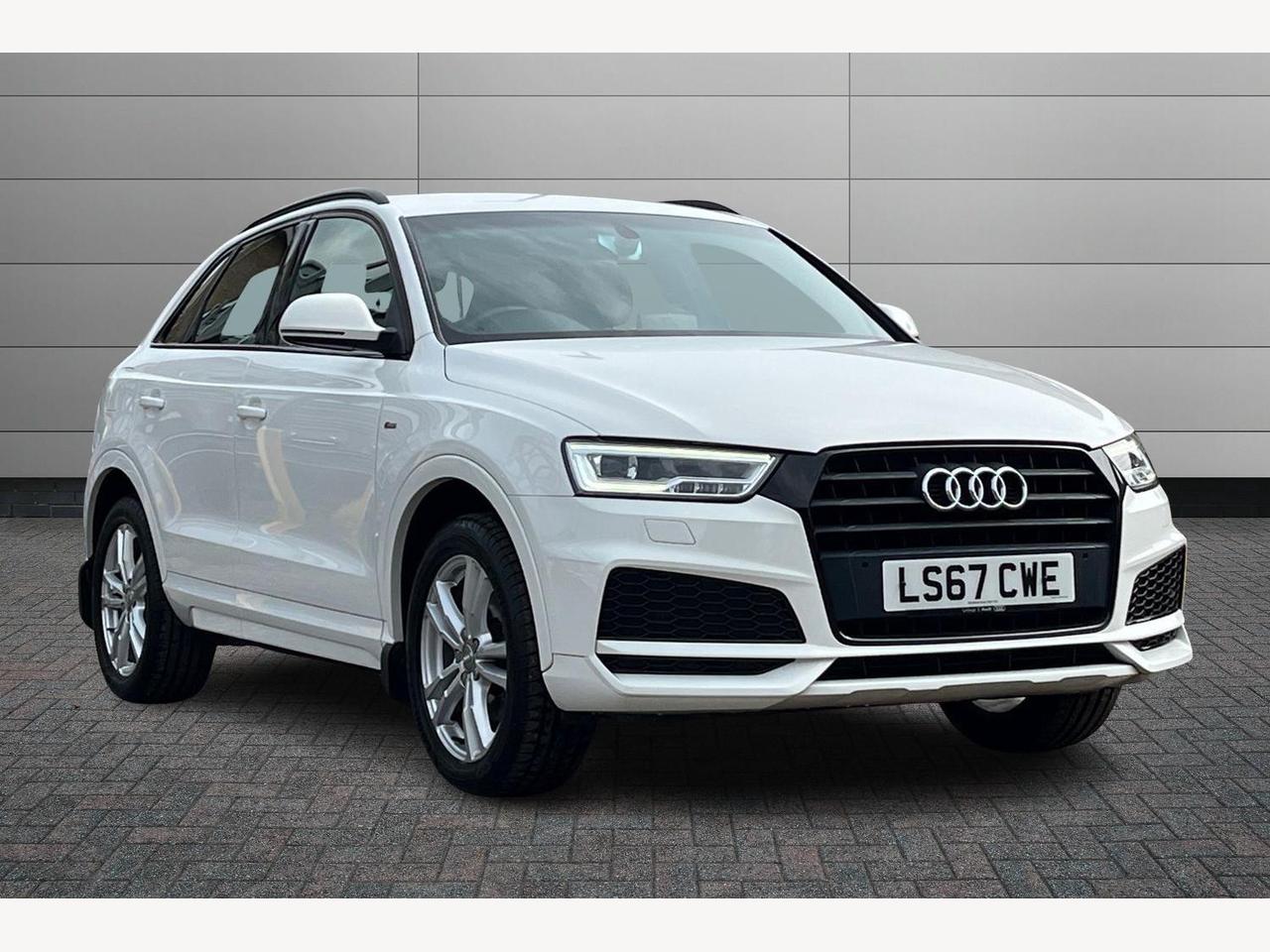 Main listing image - Audi Q3