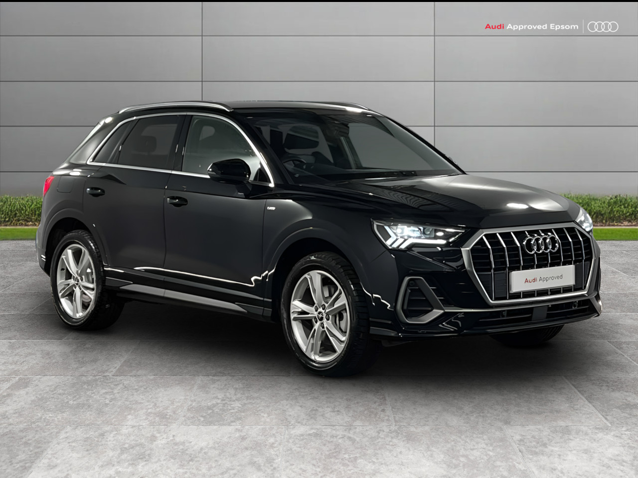 Main listing image - Audi Q3