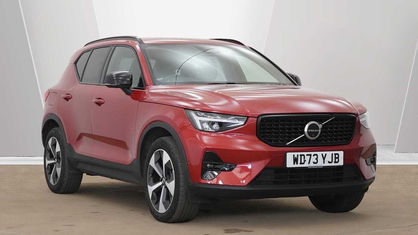 Main listing image - Volvo XC40