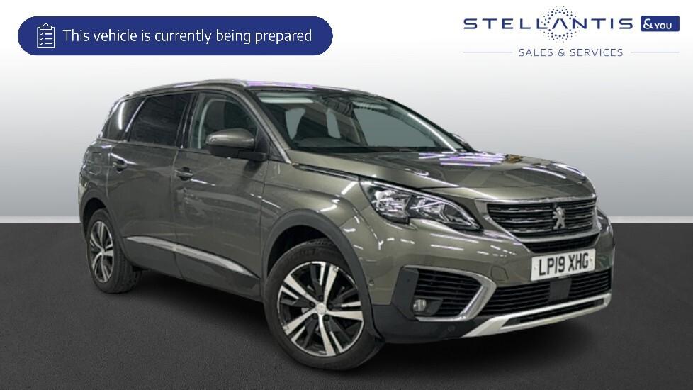 Main listing image - Peugeot 5008