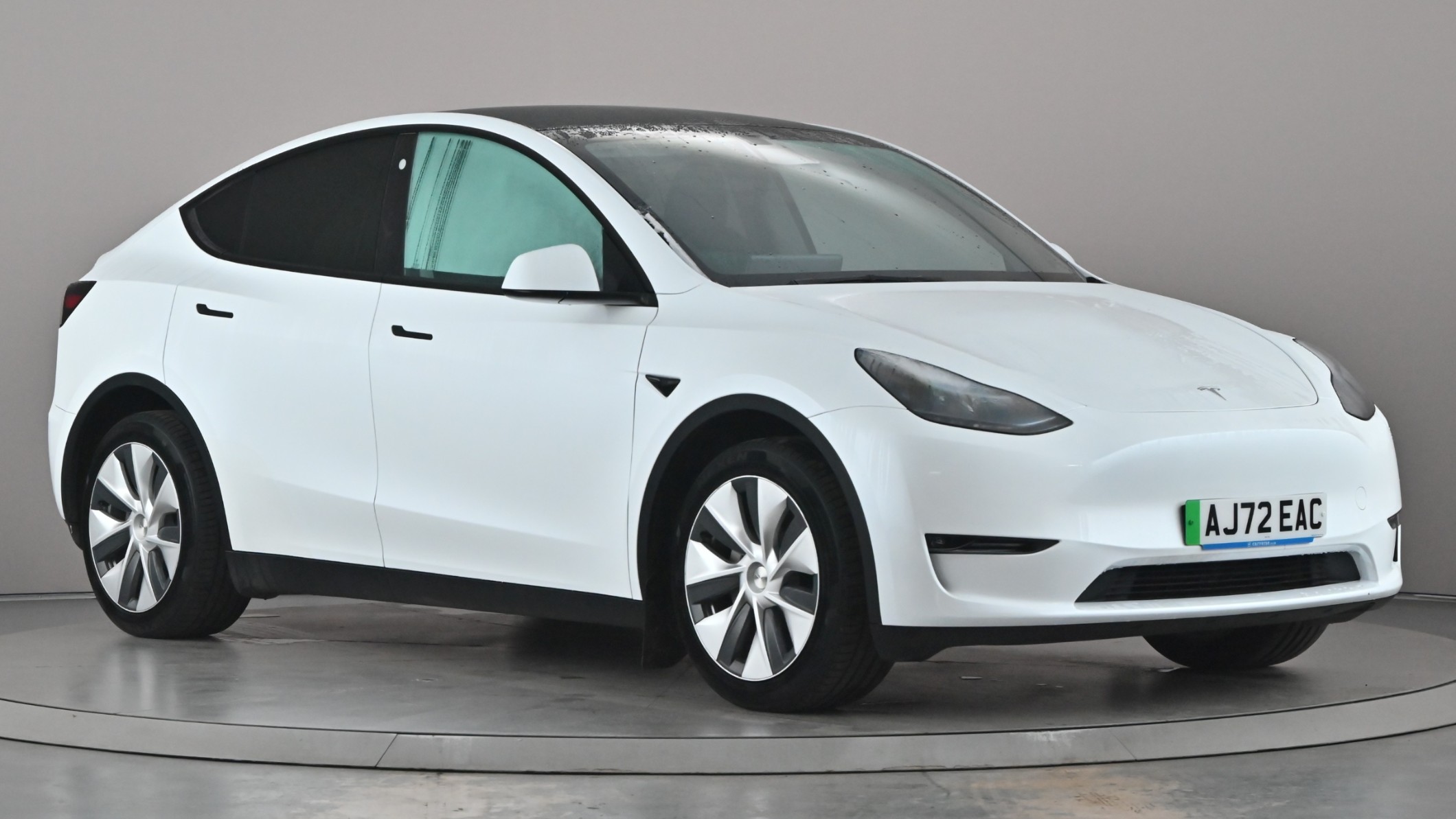 Main listing image - Tesla Model Y