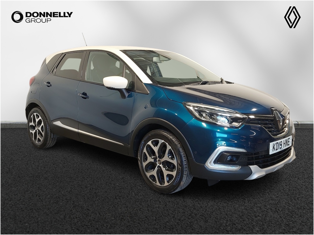 Main listing image - Renault Captur