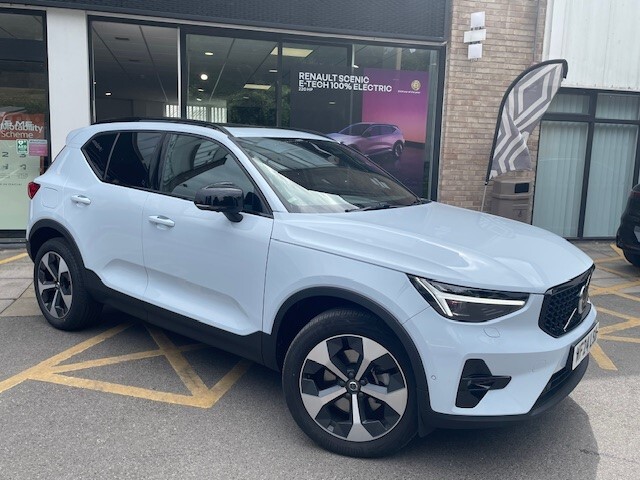 Main listing image - Volvo XC40