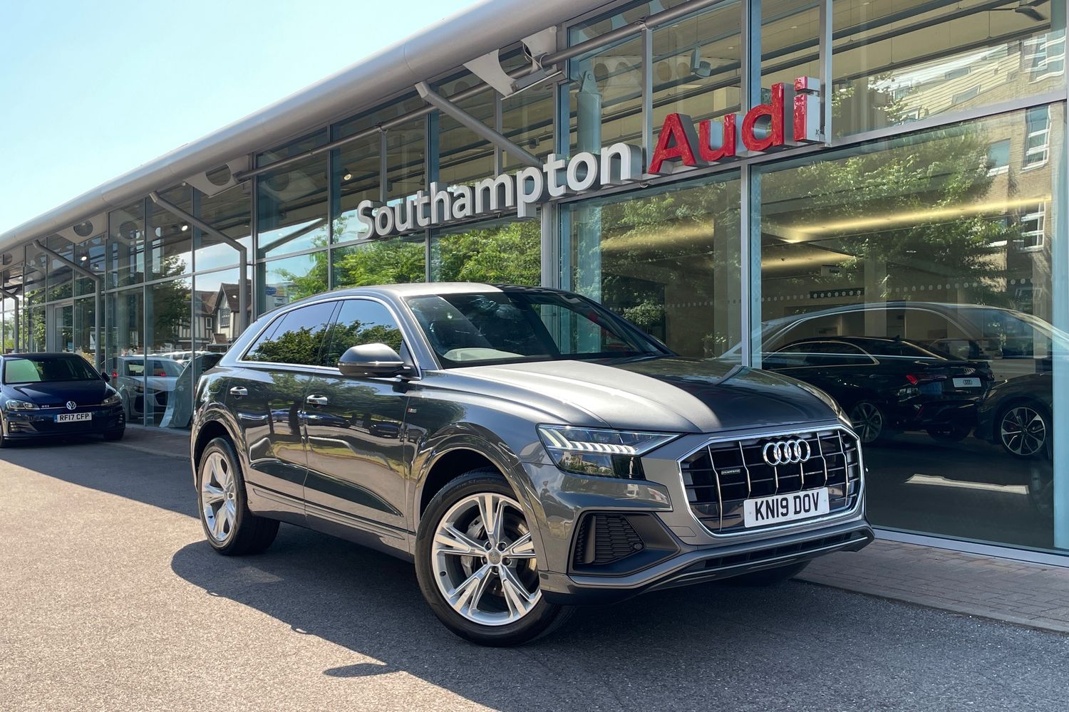 Main listing image - Audi Q8